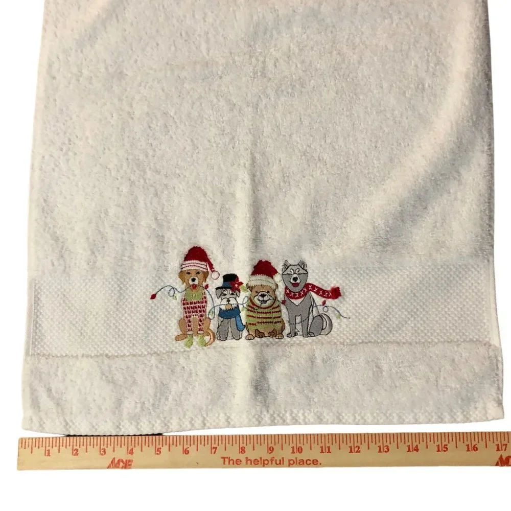 Jingles & Joy Hand Towels Set of 2 Used Christmas Dogs Embroidered